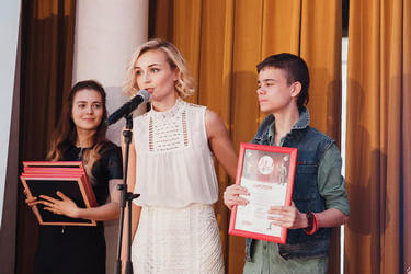 Финалист театрального конкурса Алик Селимов с наставником Полиной Гагариной