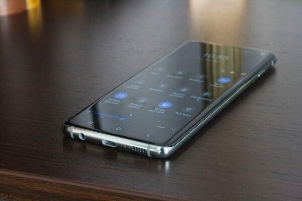 10 причин для покупки Samsung Galaxy S10
